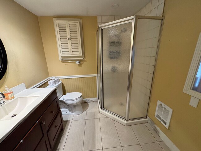 Building Photo - Bellingham 2 bedroom/1 Bathroom