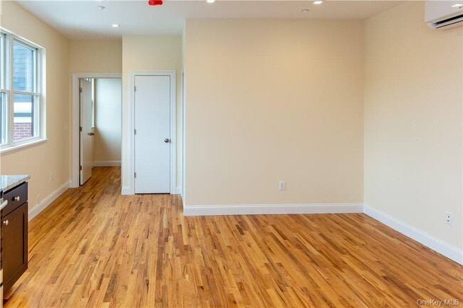 Building Photo - 23 E Main St