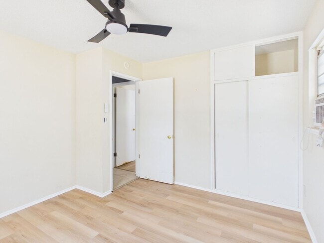 Building Photo - 3810 Mesa Verde Dr