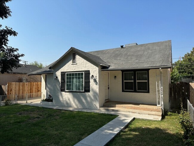 Primary Photo - Coming Soon Modesto Renovated 3 Bedroom 1 ...