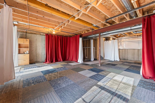 Building Photo - 7077 Hidden Green Cir