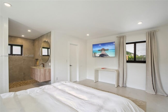 Building Photo - 9600 SW 147th St