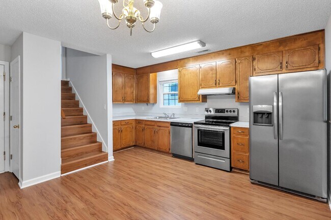 Building Photo - 129 Kingsbridge Dr