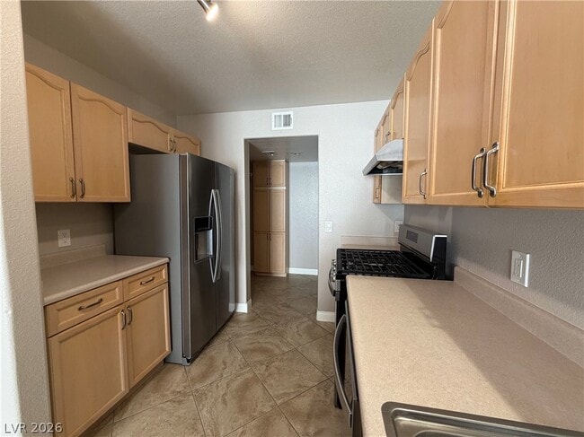 Building Photo - 9655 Silver City Dr