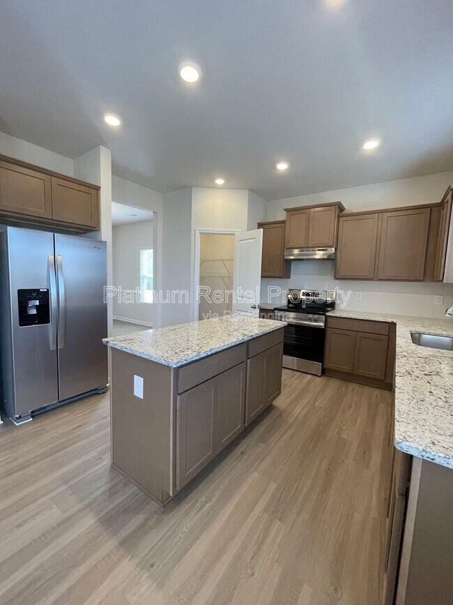 Building Photo - 74 Hampton Rdge Wy