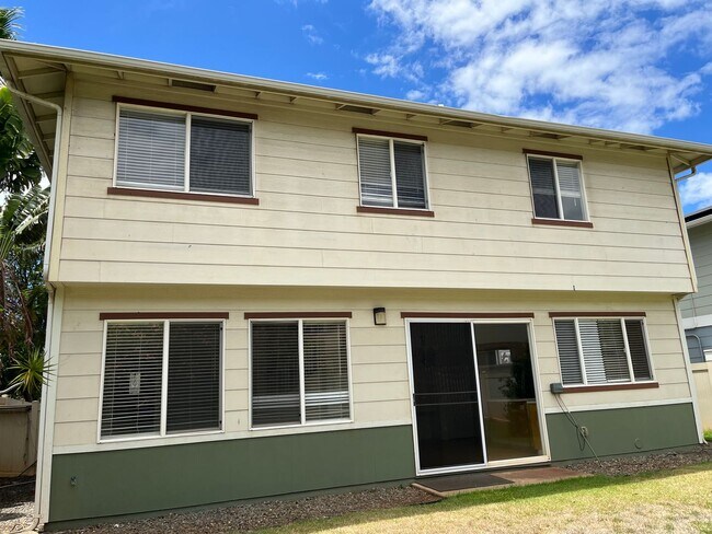 Building Photo - Ewa Gentry Large 2 story - 4 bedrooms, 3 b...