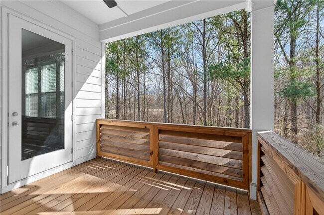 Building Photo - 687 Stickley Oak Way
