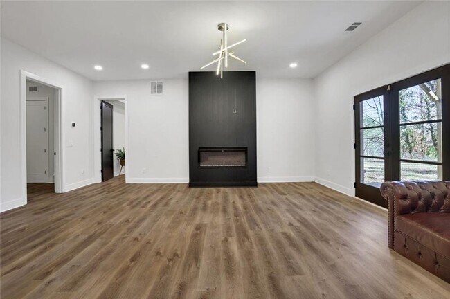 Building Photo - 1200 Moores Mill Rd NW