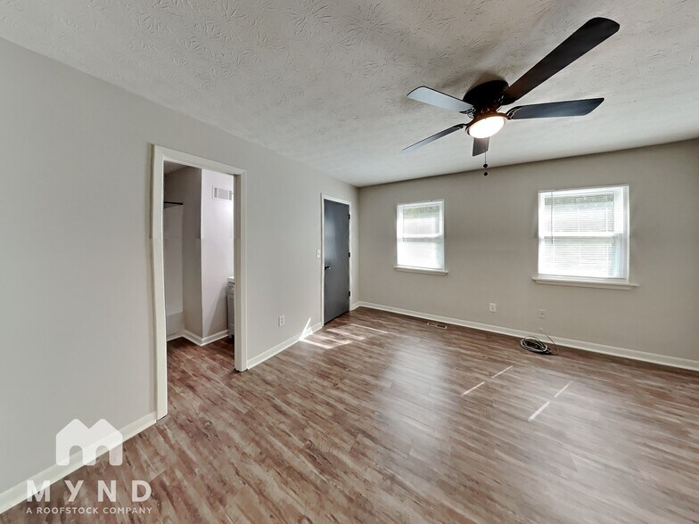 Building Photo - 3510 Hopkins Ct