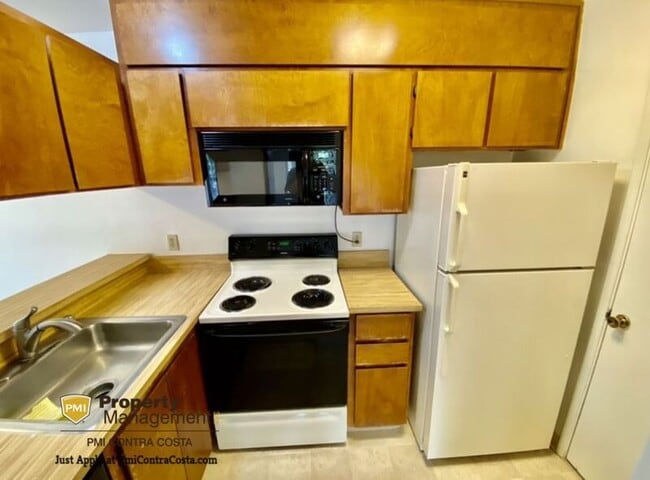 Building Photo - 1171 Honey Trail