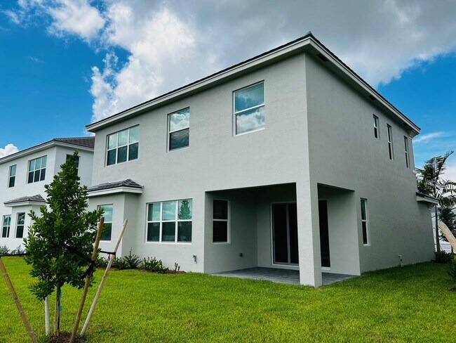 Building Photo - 5468 Pecan Dr