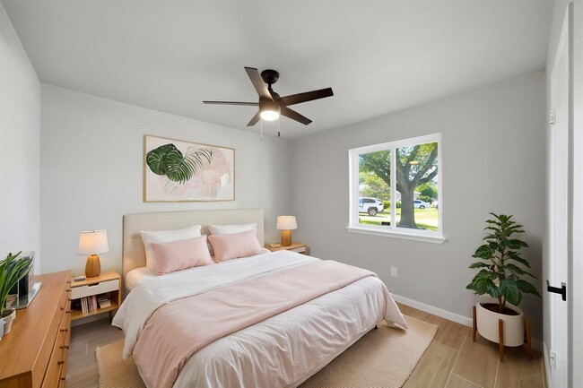 Building Photo - 7530 Millbrae Ln