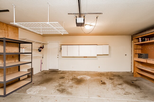 Building Photo - 4BR Entertainers Dream, McCormick Ranch
