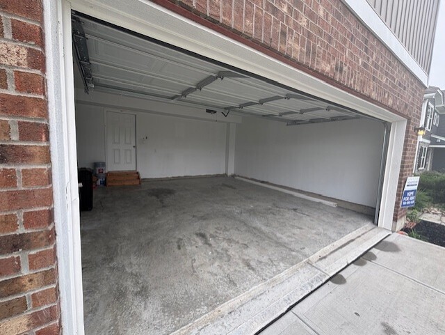 Building Photo - 833 Prescot Cir