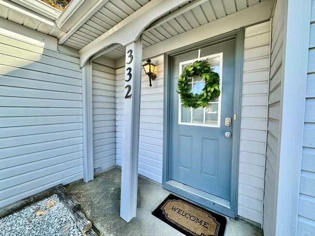 Building Photo - 3-Bedroom Townhome Ready NOW!! Completely Updated - Fenced Backyard - Exterior Storage!