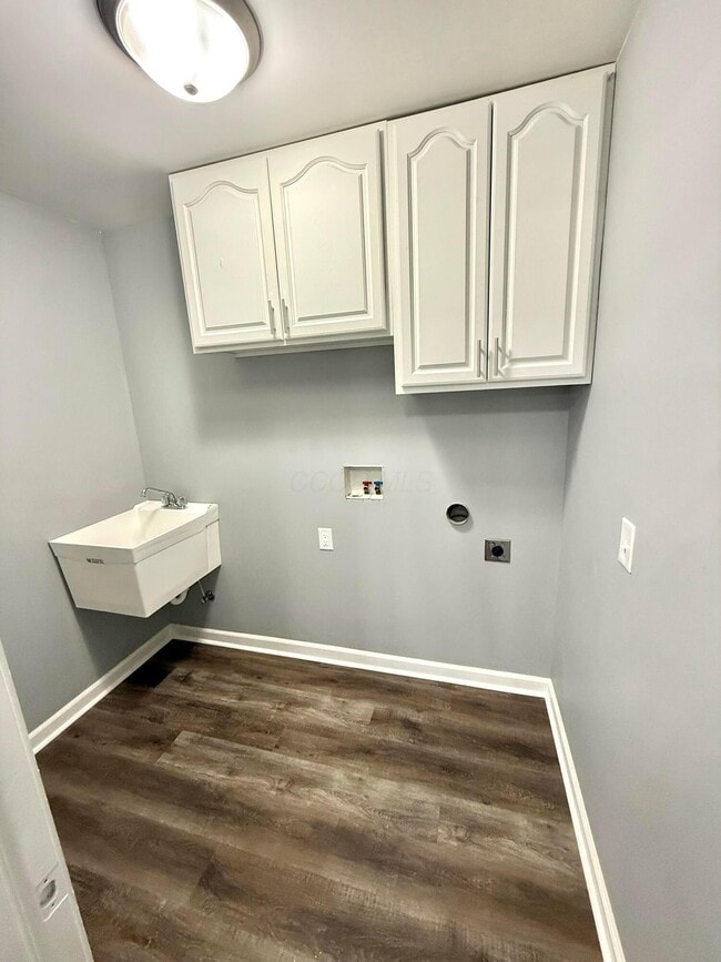Building Photo - 9465 Santa Clara Cir