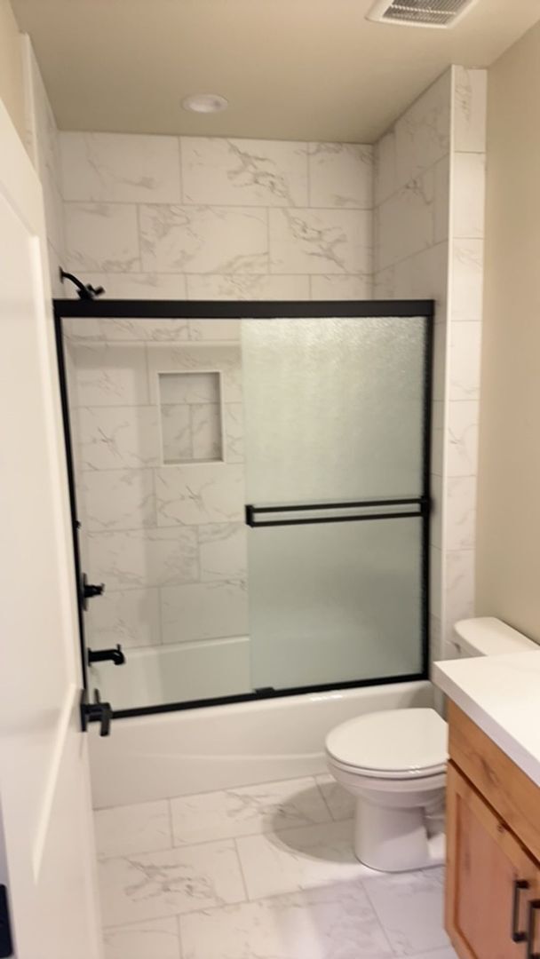 Building Photo - 101 E Lindo Ave