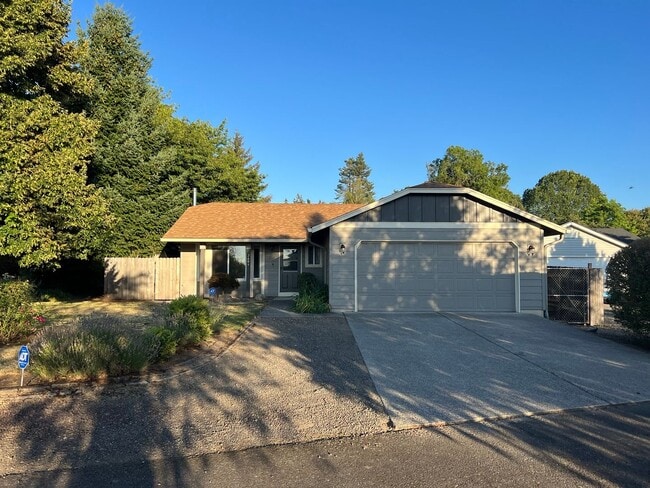 Building Photo - Adorable Quiet park like setting in fruit valley sunsets with landscaping provided