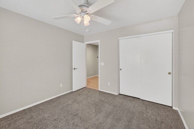 Building Photo - Updated House in Chandler Community