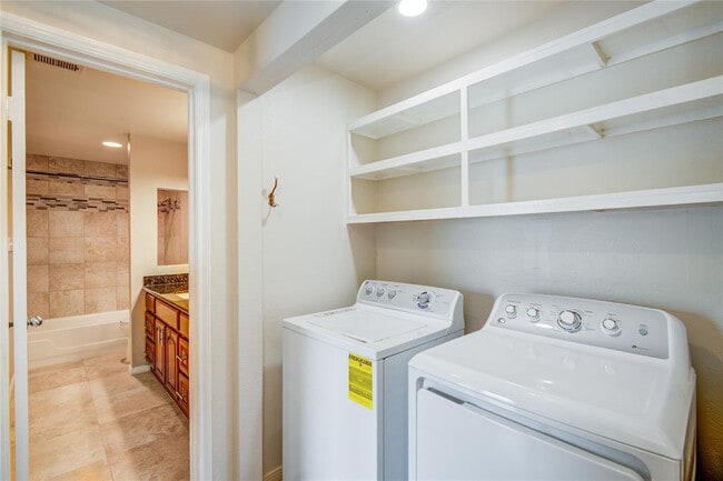 Building Photo - 4144 Greystone Way