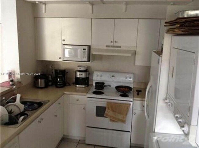 Building Photo - 5091 NW 7th St