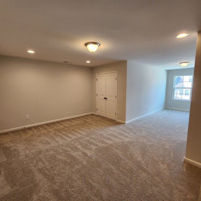 Building Photo - Townhome for Rent Durham