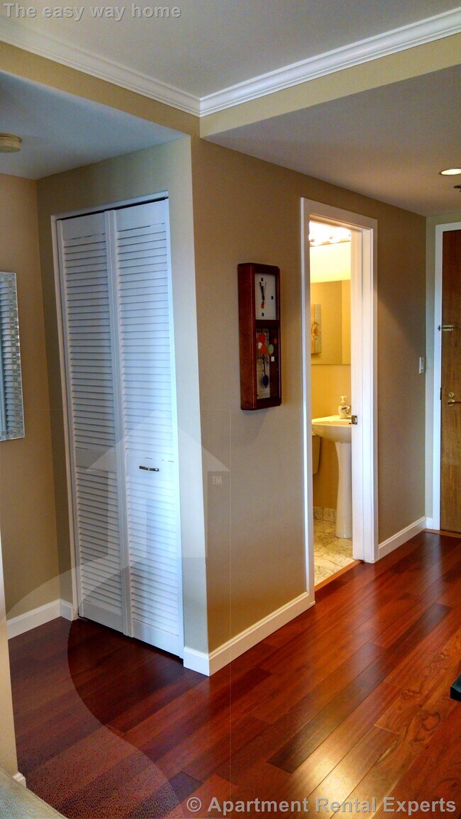 Building Photo - 931 Massachusetts Ave