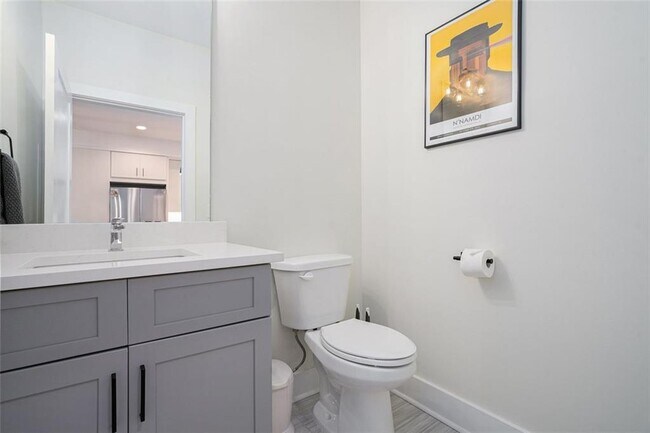 Building Photo - 1649 Overlook Wy NW