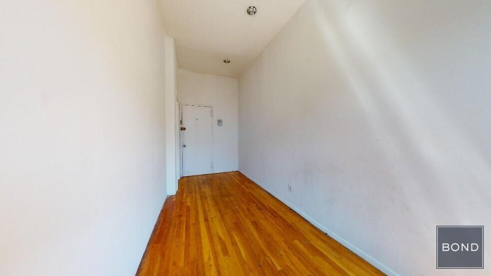 Building Photo - 94 Third Avenue