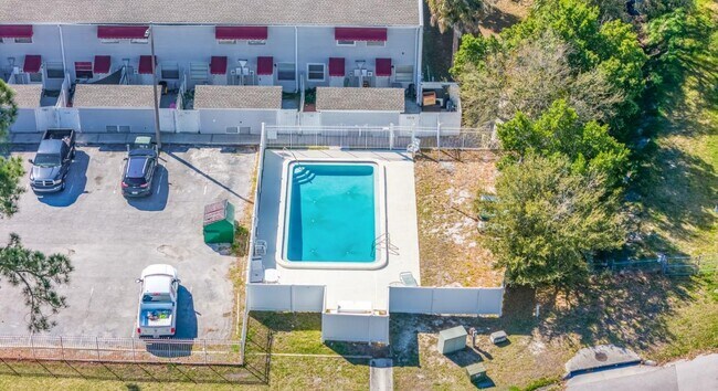 Building Photo - 7339 Jackson Springs Rd