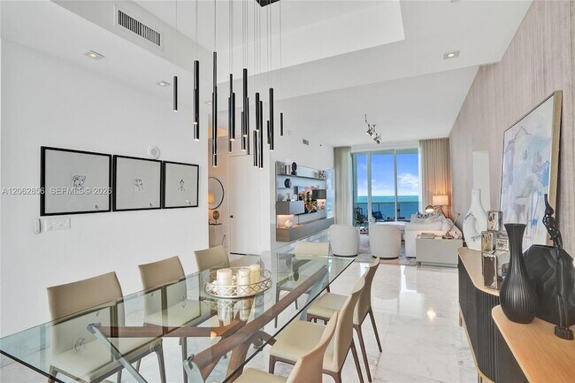 Building Photo - 16001 Collins Ave