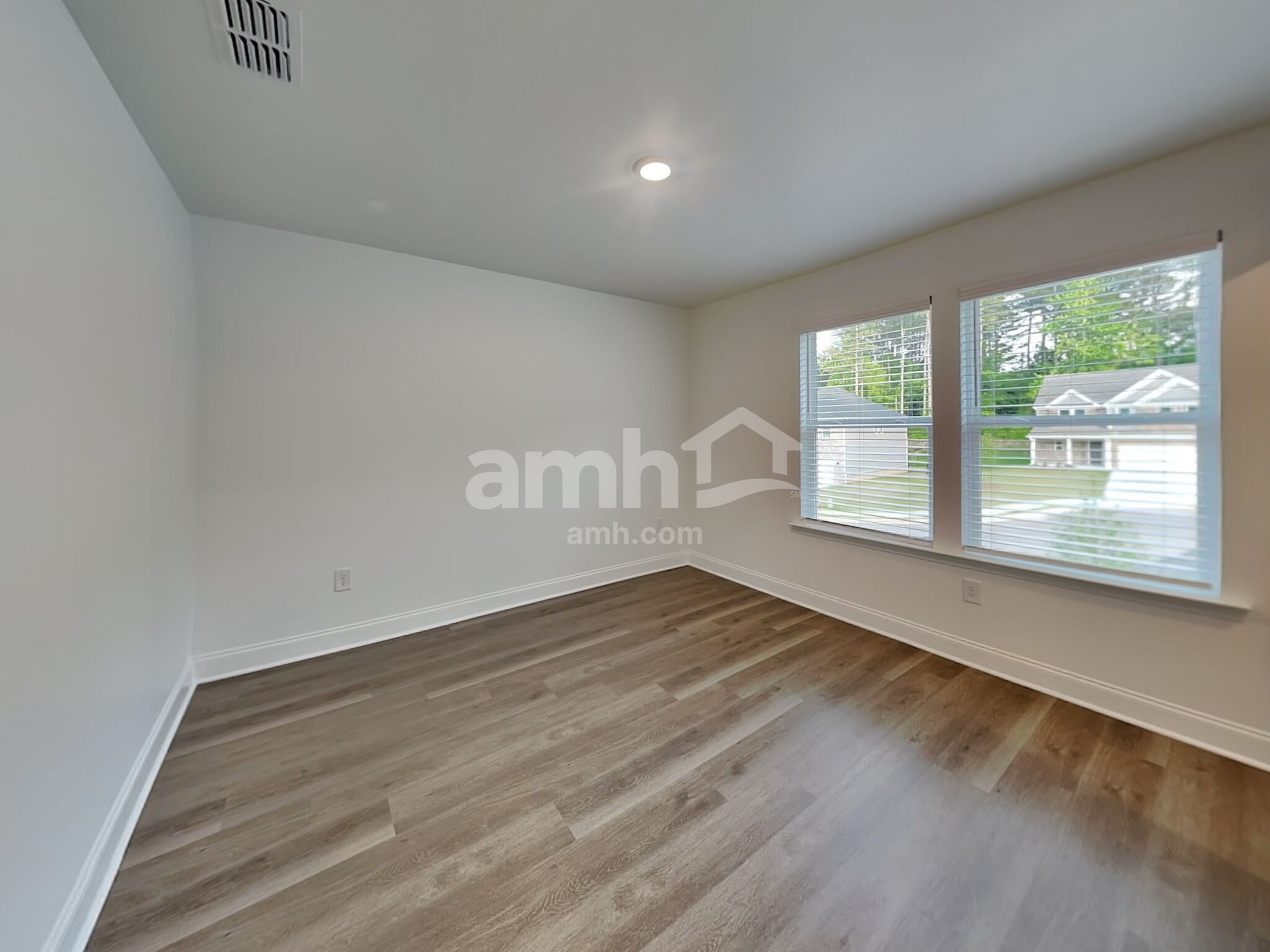 Building Photo - 920 Carnelian Ln