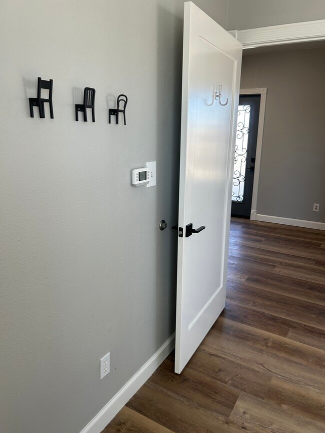 Building Photo - 3119 Belz Rd