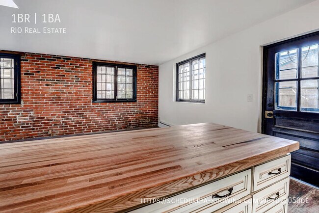 Building Photo - 1439 Detroit St