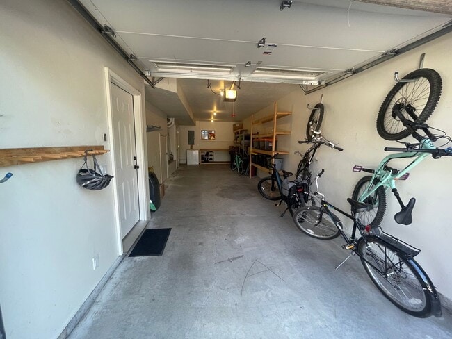 Building Photo - 175 Metz Ln