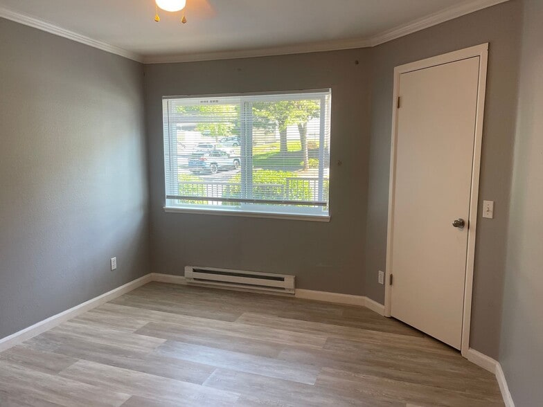 Building Photo - Adorable 2bd Condo in Federal Way