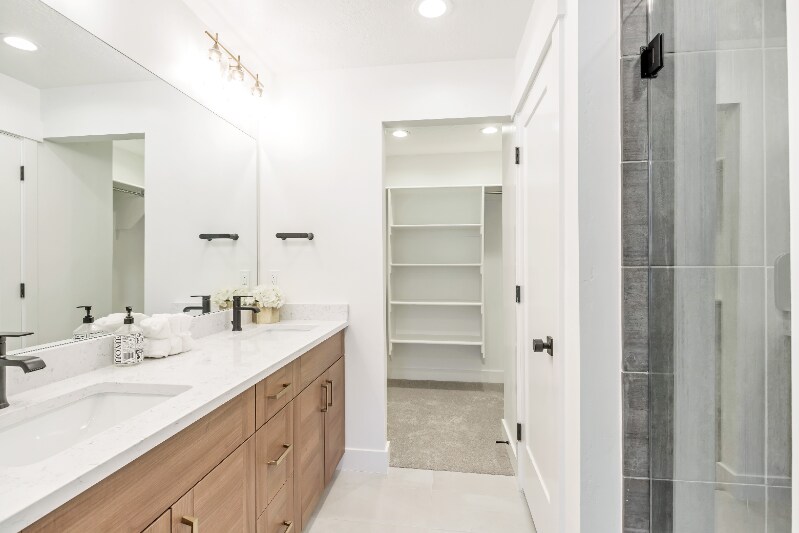 Building Photo - 3952 Hardman Way