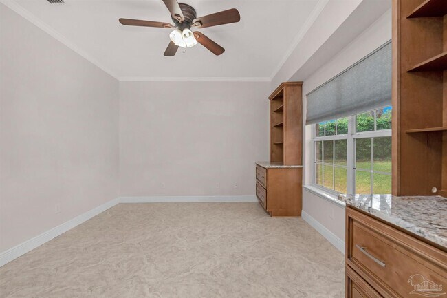 Building Photo - 8731 Thunderbird Dr