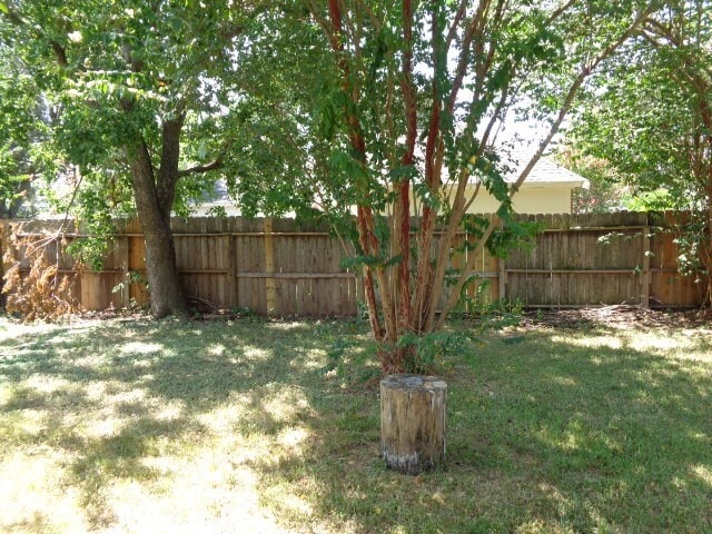 Building Photo - 20107 Beechview Ln