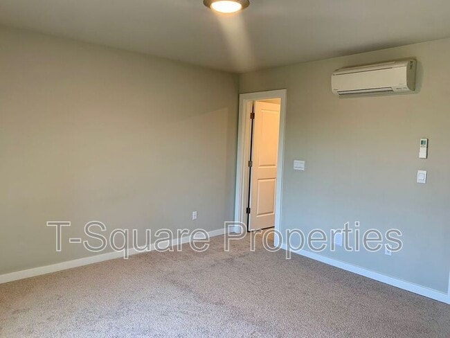 Building Photo - 14925 44th Ave W