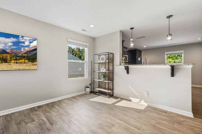 Building Photo - Energy-Efficient 3-Bed, 2.5-Bath Home in B...