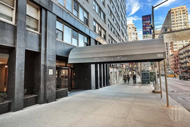 Building Photo - 155 E 34th St