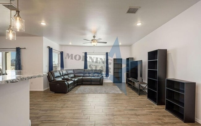 Building Photo - Nearly New Home! Near Nasa/White Sands- ba...