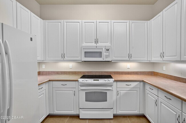 Building Photo - 1312 Hansberry Ln