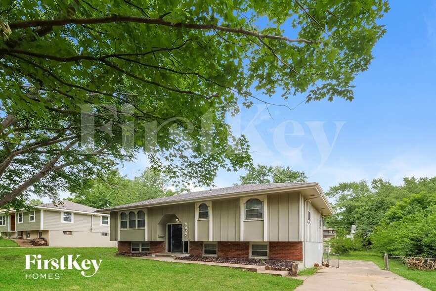 Building Photo - 9827 Drury Ave