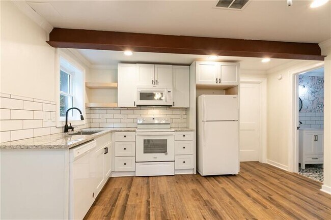 Building Photo - 4932 Rock Haven Dr SW