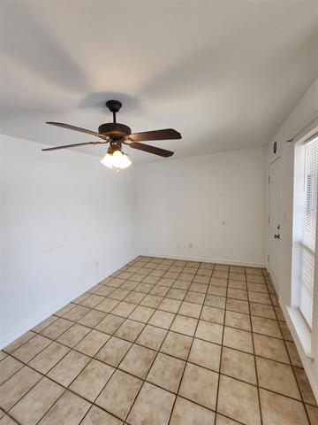 Building Photo - 514 TX-11