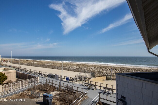 Building Photo - 900 Ocean Ave