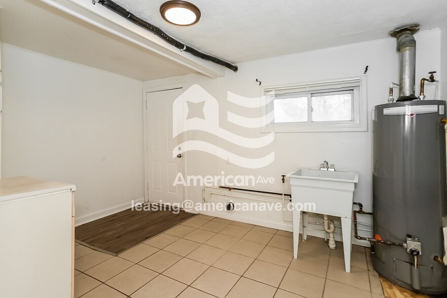 Building Photo - 23115 Powell Ave