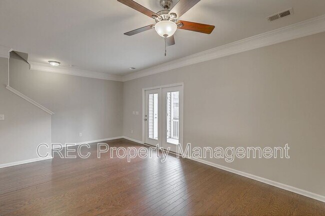 Building Photo - 270 Swallowtail Ln